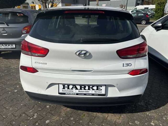 Hyundai i30 1.4 T-GDI DCT Trend