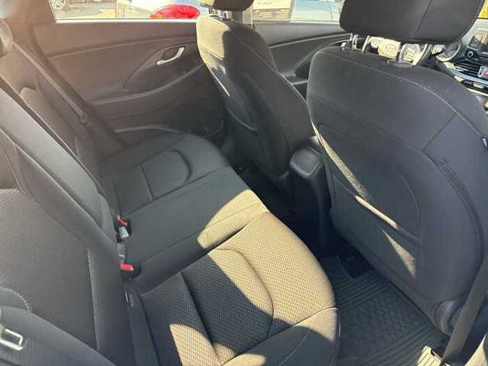 Hyundai i30 1.4 T-GDI DCT Trend