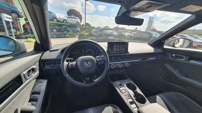 Honda Civic e: HEV 2.0 i-MMD Hybrid Sport