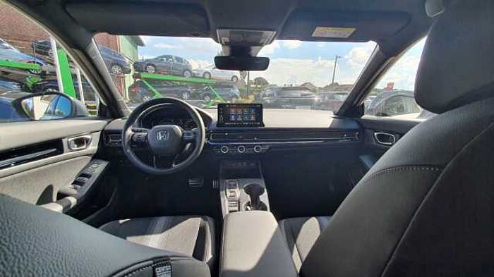 Honda Civic e: HEV 2.0 i-MMD Hybrid Sport