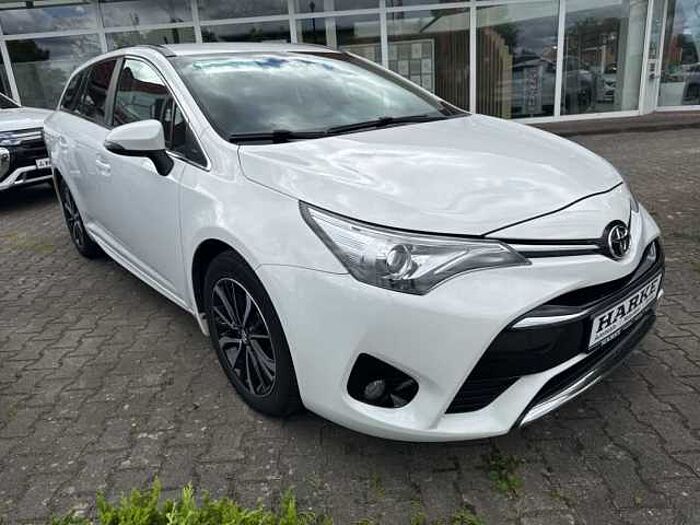 Toyota Avensis Combi Touring Sports 1.8 'Team D'