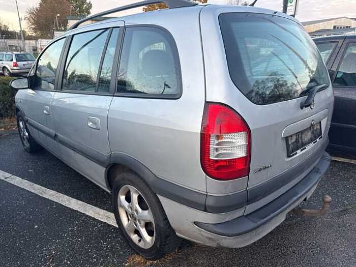 Opel Zafira 1,8 16V Elegance