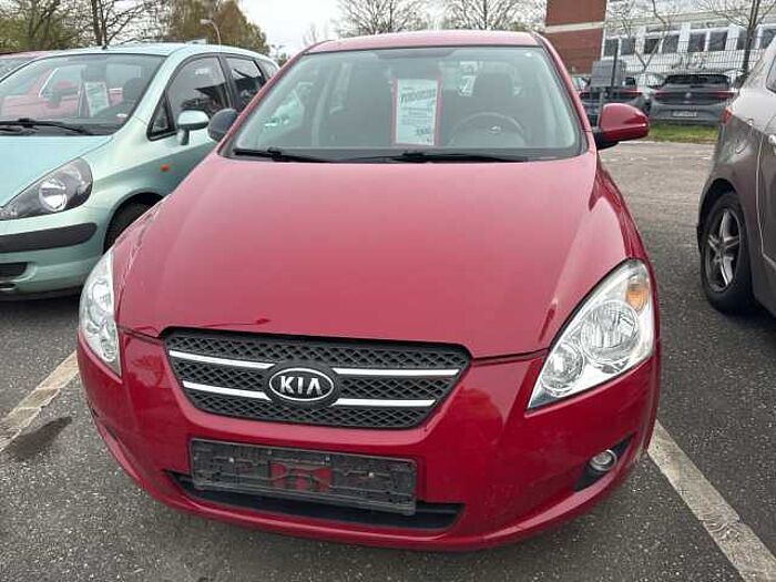 Kia Ceed 1.4 CVVT EX