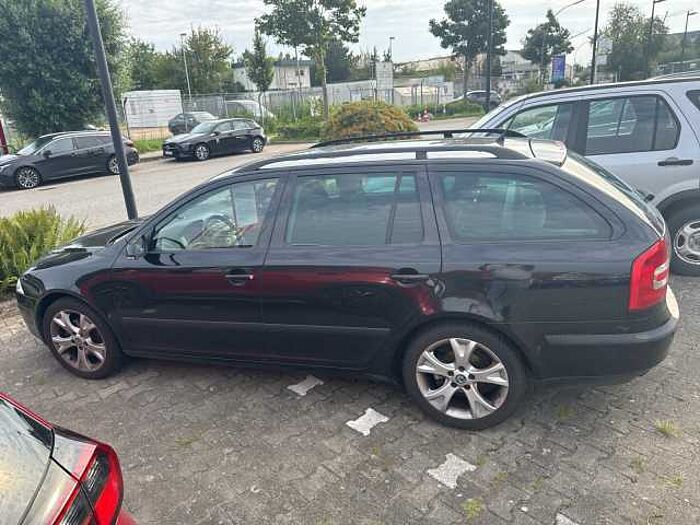 SKODA Octavia II Combi 1.8 TSI Elegance