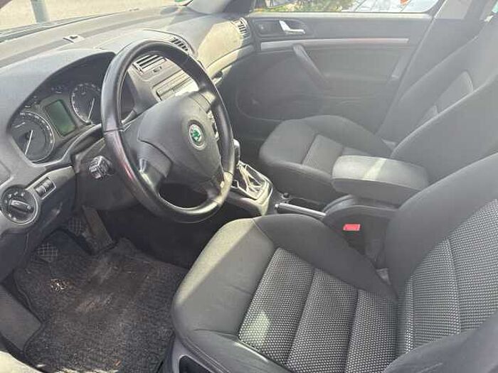 SKODA Octavia II Combi 1.8 TSI Elegance