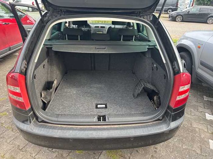 SKODA Octavia II Combi 1.8 TSI Elegance