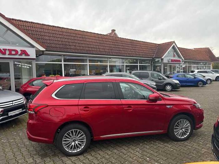 Mitsubishi Outlander Plug-In Hybrid 2.4 4WD Spirit