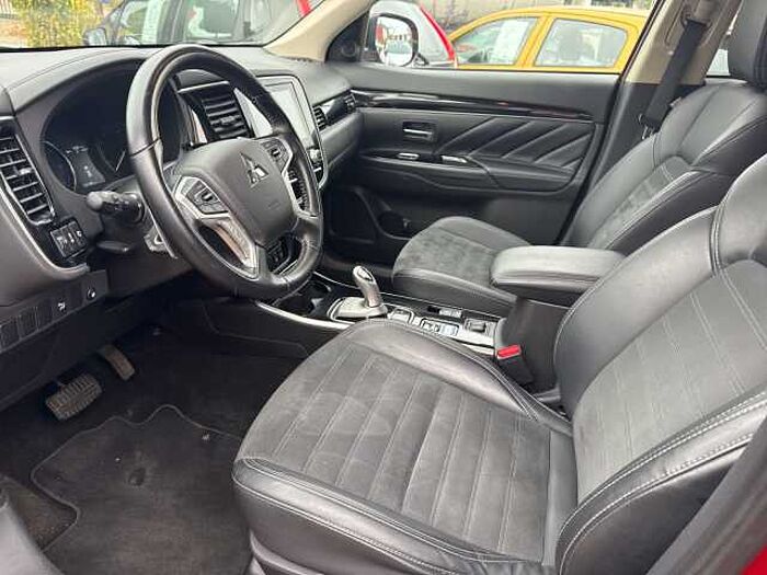 Mitsubishi Outlander Plug-In Hybrid 2.4 4WD Spirit