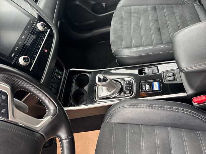 Mitsubishi Outlander Plug-In Hybrid 2.4 4WD Spirit