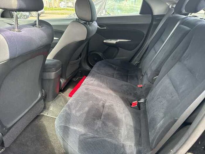 Honda Civic Fließheck 5-Türer 1.4i-DSi Comfort