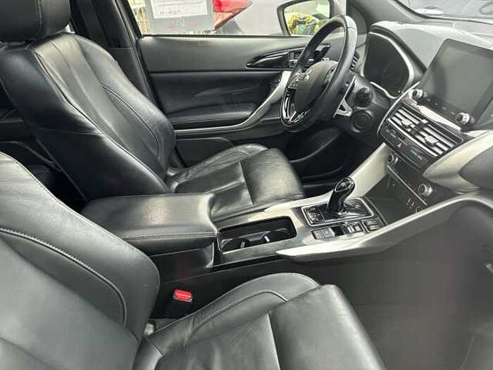 Mitsubishi Eclipse Cross Plug-In Hybrid 4WD Top