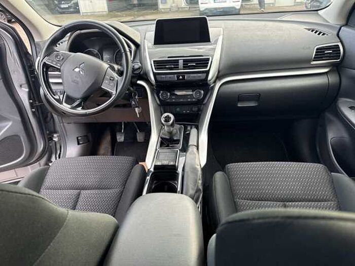 Mitsubishi Eclipse Cross 1.5 2WD Diamant - AHK, Kamera, Ganzjahresreifen GanzJahresreifen, Anh. kupplung, Sitzheizun