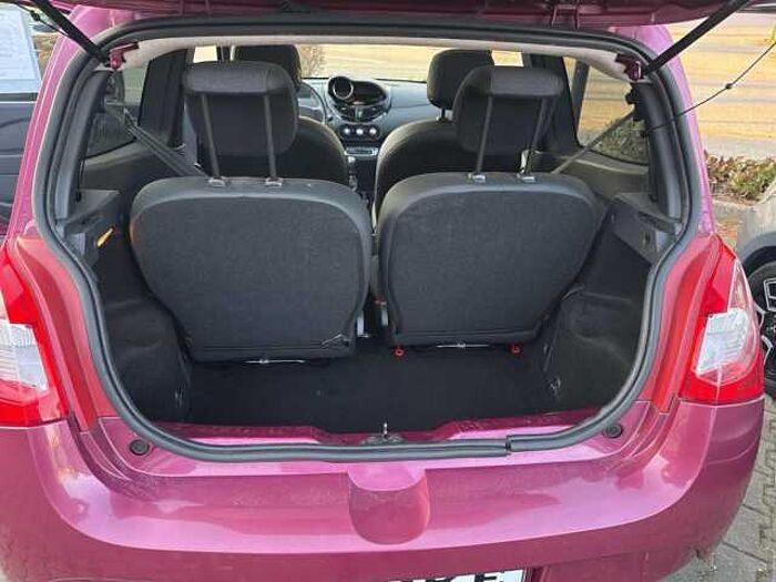 Renault Twingo 1.2 LEV 16V 75 Dynamique el. Panoramadach Klima Tempomat Bluetooth CD 1.2 LEV 16V 75 Dynamique Panoramadach