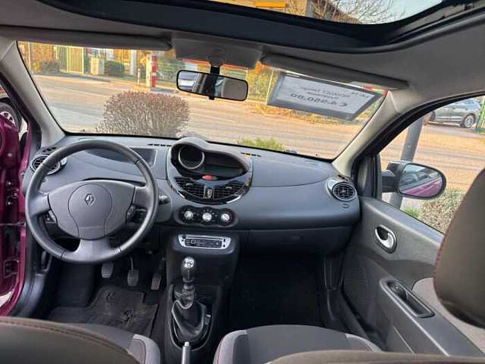 Renault Twingo 1.2 LEV 16V 75 Dynamique el. Panoramadach Klima Tempomat Bluetooth CD 1.2 LEV 16V 75 Dynamique Panoramadach