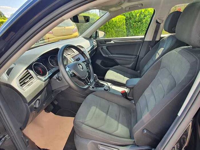 Volkswagen Tiguan Allspace 4WD Highline, 2,3t Anh.last BC Android Auto Metallic Highline