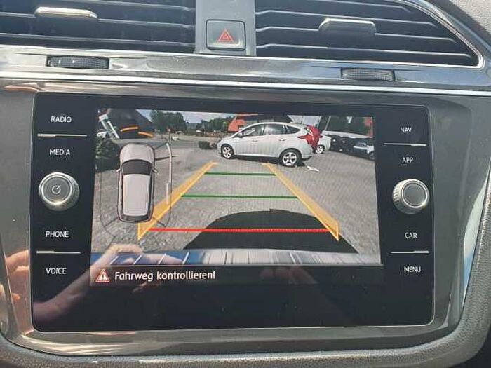 Volkswagen Tiguan Allspace 4WD Highline, 2,3t Anh.last BC Android Auto Metallic Highline