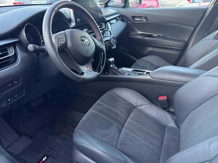 Toyota C-HR Hybrid 2.0 GR Sport Licht-/Comfort-Paket, SafetySense, Kamera, Dashcam, S