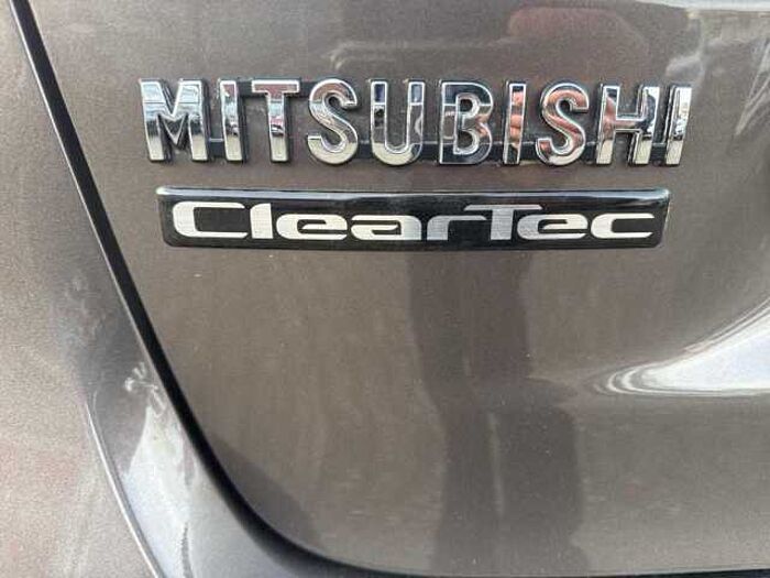 Mitsubishi ASX Diesel 1.8 DI-D 2WD Diamant Edition Ganzjahresreifen, Anh.kupplung, Kamera, Sitzheizun