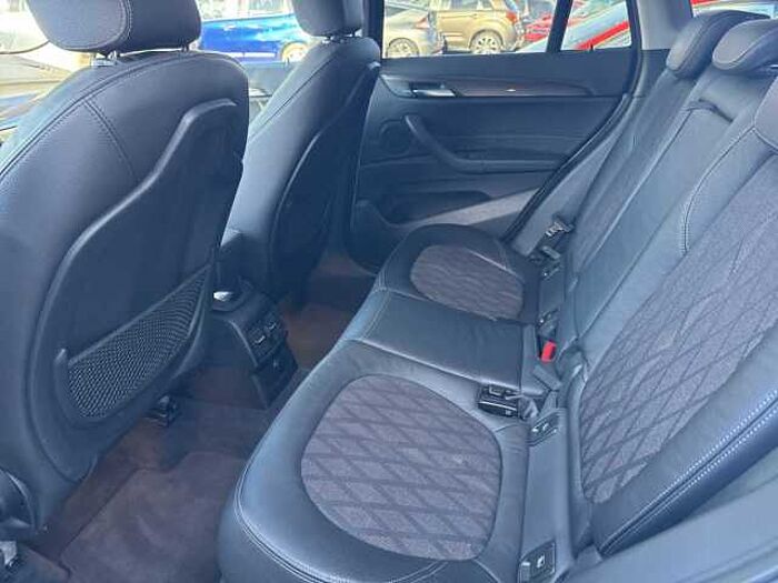 BMW X1 xDrive20d Aut. xLine dazu Winterräder, Anh.kupplung, Induktiosladung