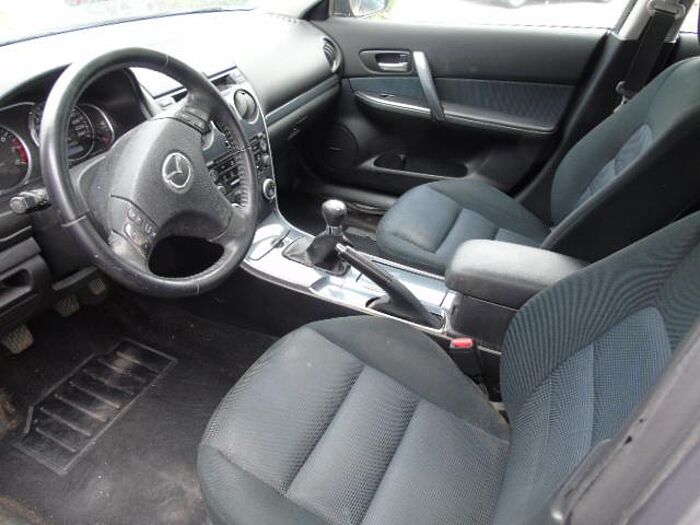 Mazda 6 Sport Kombi 6 1.8 Active dazu Winterräder, BOSE-Sound, Sitzheizung, usw.