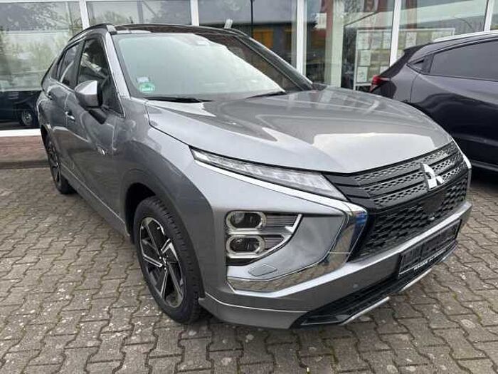 Mitsubishi Eclipse Cross Plug-In Hybrid 4WD Top inkl. Anhängerkupplung