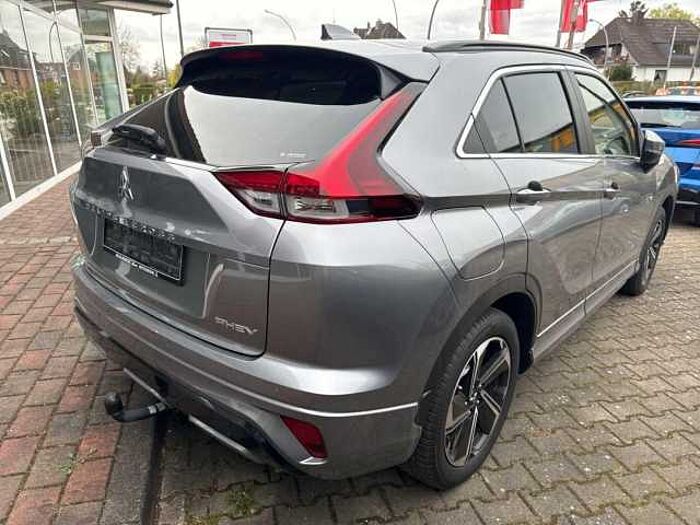 Mitsubishi Eclipse Cross Plug-In Hybrid 4WD Top inkl. Anhängerkupplung