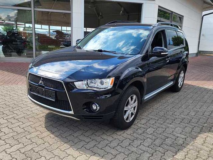 Mitsubishi Outlander 2.4 Intense 7 Sitzer