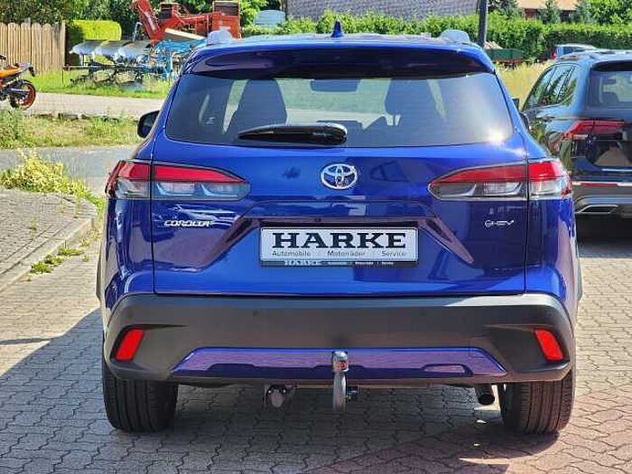 Toyota Corolla Cross Hybrid FWD Team Deutschland AHK Winterräder