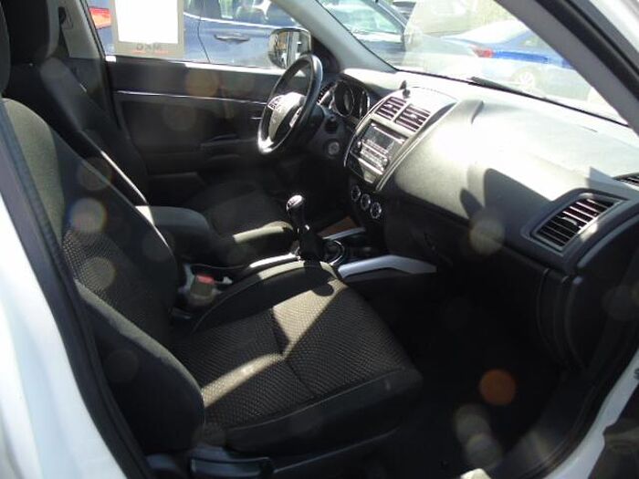 Mitsubishi ASX Intense 2-Zonen-Klimaautom. , Kamera, Panorama, Xenon