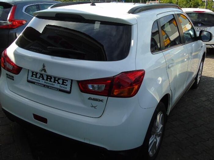 Mitsubishi ASX Intense 2-Zonen-Klimaautom. , Kamera, Panorama, Xenon