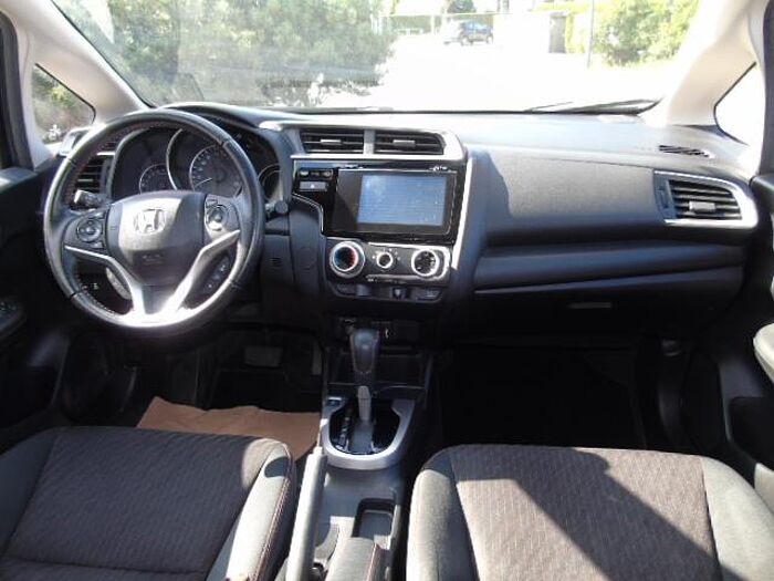 Honda Jazz Dynamic Sitzheizung LED dazu LM Winterräder