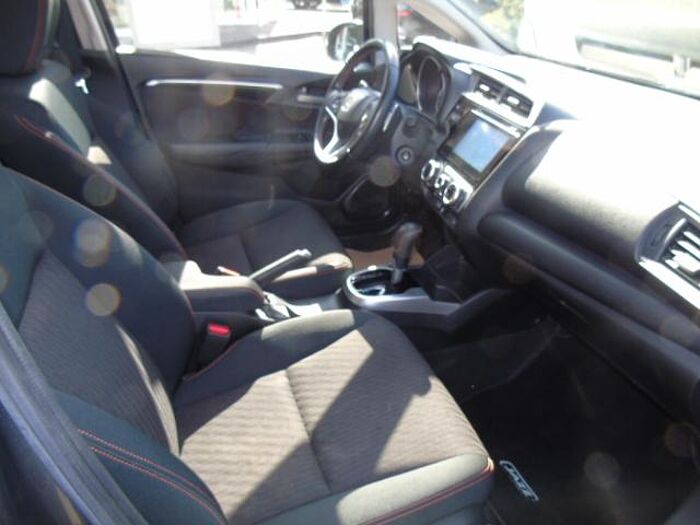 Honda Jazz Dynamic Sitzheizung LED dazu LM Winterräder