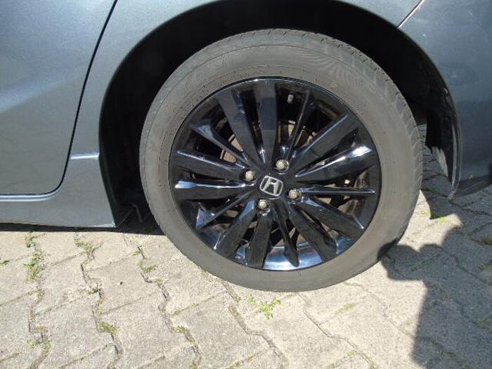 Honda Jazz Dynamic Sitzheizung LED dazu LM Winterräder