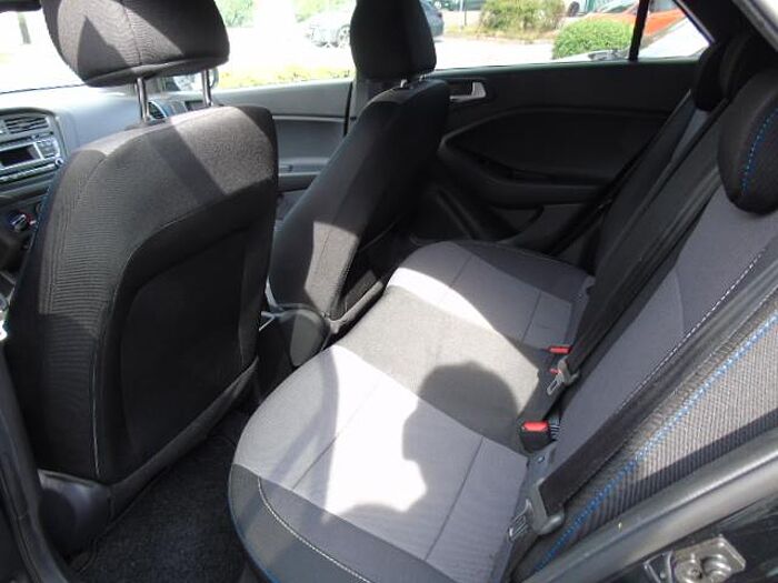 Hyundai i20 Passion, PDC, Sitzheizung, Ganzjahresreifen, Bluetooth, Passion