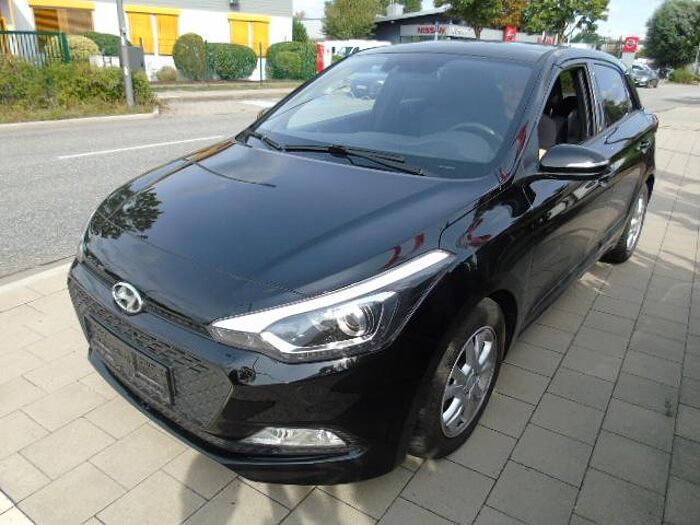 Hyundai i20 Passion, PDC, Sitzheizung, Ganzjahresreifen, Bluetooth, Passion