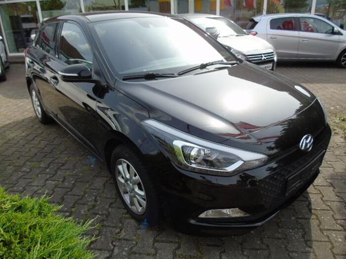 Hyundai i20 Passion, PDC, Sitzheizung, Ganzjahresreifen, Bluetooth, Passion
