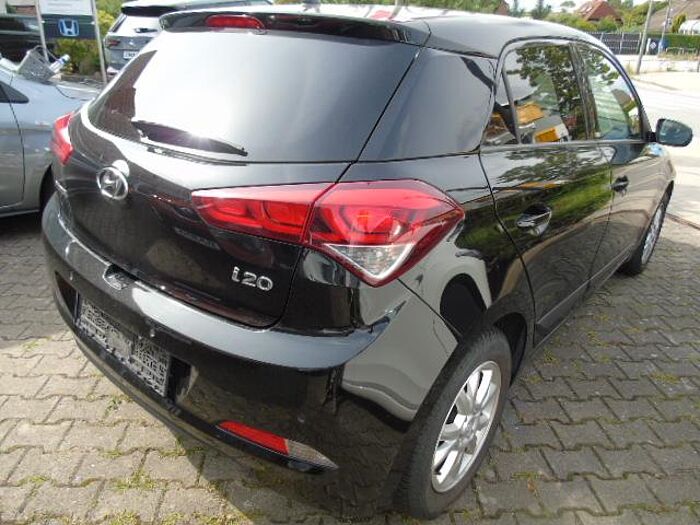 Hyundai i20 Passion, PDC, Sitzheizung, Ganzjahresreifen, Bluetooth, Passion