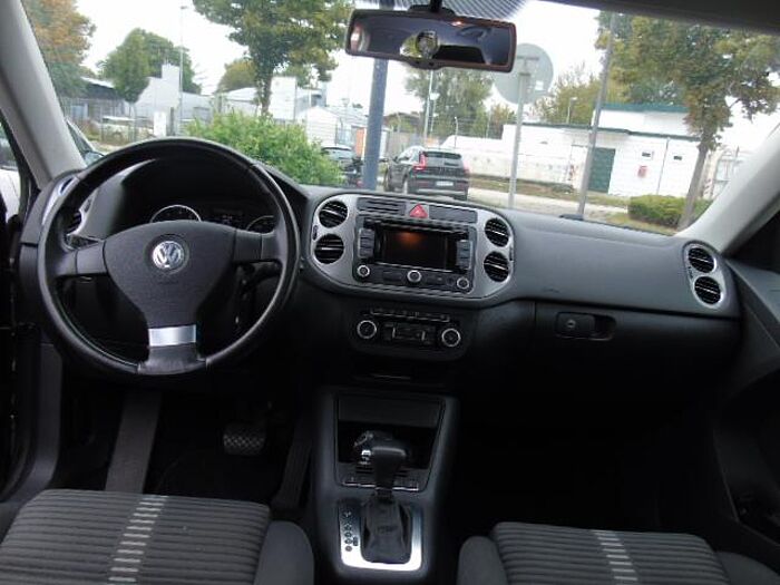 Volkswagen Tiguan Sport & Style 4Motion, dazu Winterräder, DualKlima, Kamera, Navi, Panora 4Motion