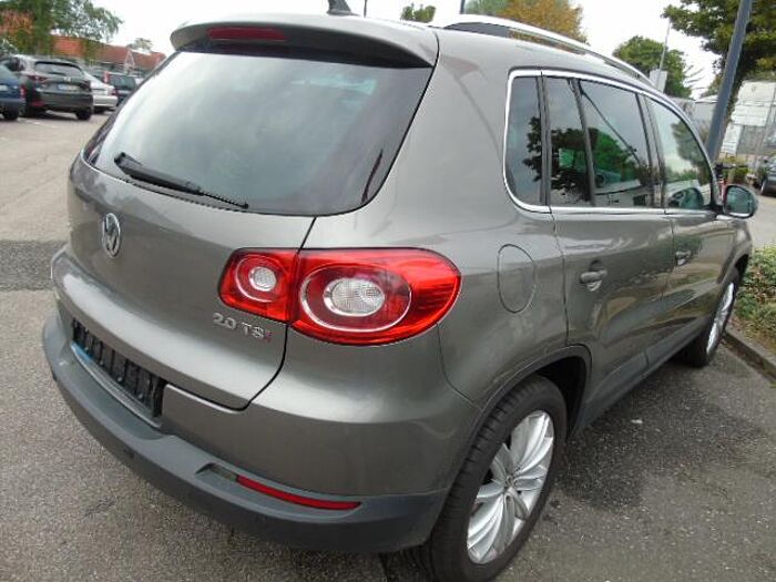 Volkswagen Tiguan Sport & Style 4Motion, dazu Winterräder, DualKlima, Kamera, Navi, Panora 4Motion