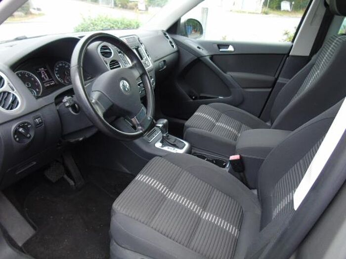 Volkswagen Tiguan Sport & Style 4Motion, dazu Winterräder, DualKlima, Kamera, Navi, Panora 4Motion