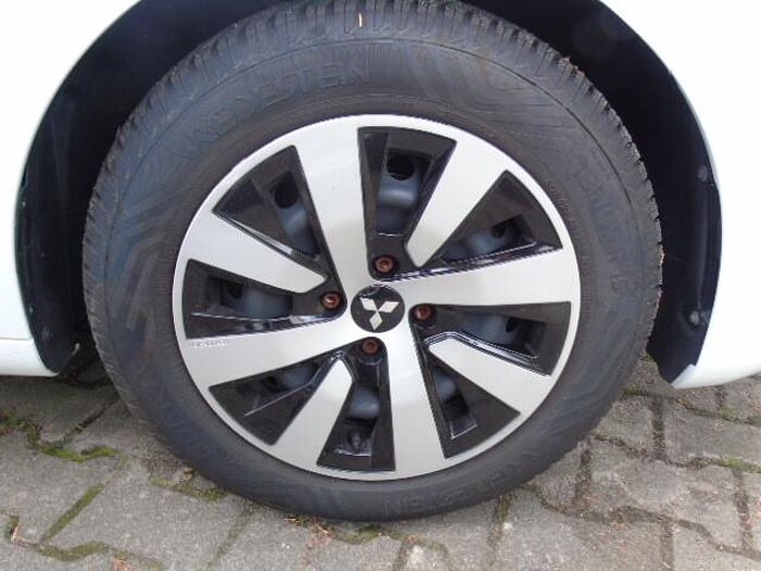 Mitsubishi Colt 1,0, Herstellergarantie bis 09/2030, Ganzjahresreifen, Parkassistent, Temp 1,0