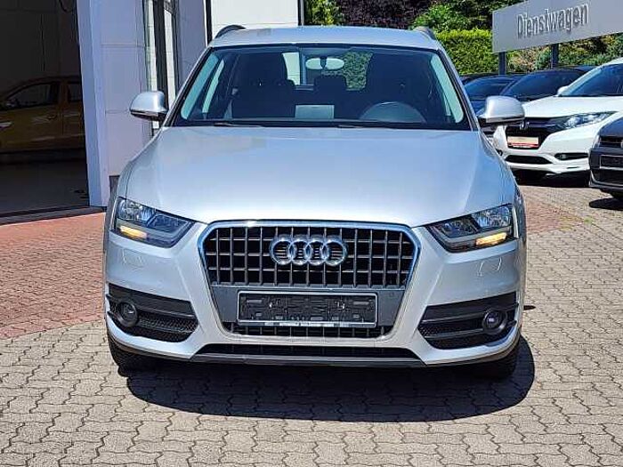 Audi Q3 2.0 TFSi Quattro , Klima, Sitzheizung, Navi, PDC, Alu, Ganzjahresreifen, SUV