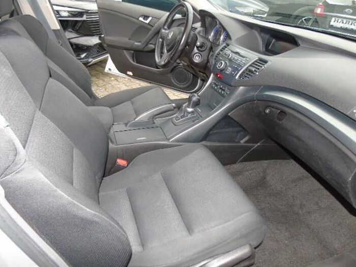 Honda Accord Tourer Elegance 50 Jahre Edition, dazu Wi`räder, Anh.kupplung, PDC, Xenon Edition