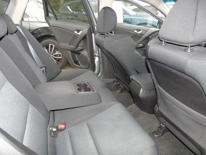 Honda Accord Tourer Elegance 50 Jahre Edition, dazu Wi`räder, Anh.kupplung, PDC, Xenon Edition