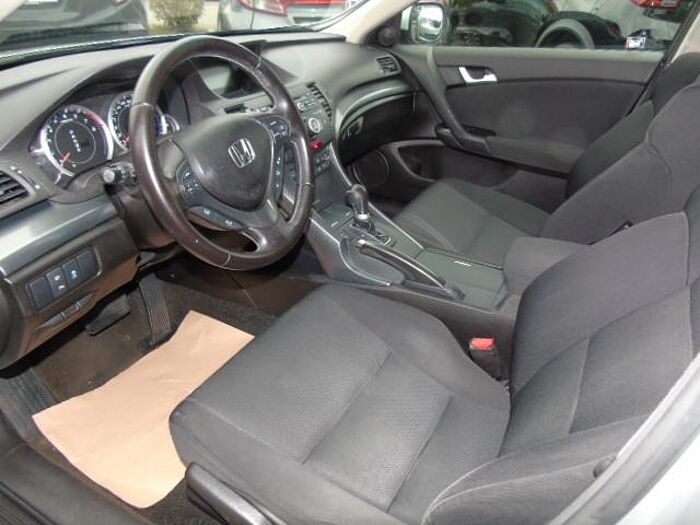 Honda Accord Tourer Elegance 50 Jahre Edition, dazu Wi`räder, Anh.kupplung, PDC, Xenon Edition