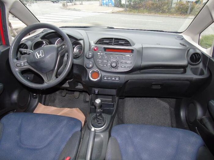 Honda Jazz 1.2 Trend Advantage, Ganzjahresreifen, Klimaautomatik, CD-Radio, el. Fenster Advantage