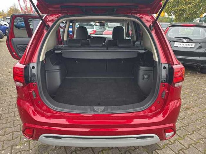 Mitsubishi Outlander Plug-In Hybrid 2.4 4WD Spirit