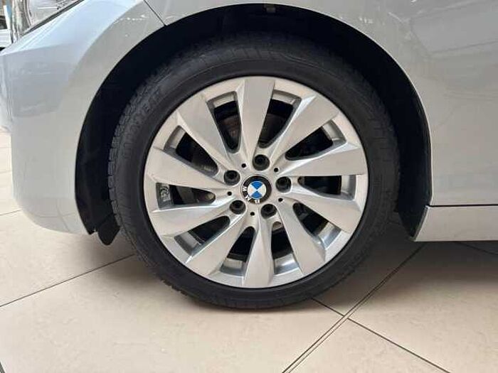 BMW 220i Cabrio Aut. Advantage 2er